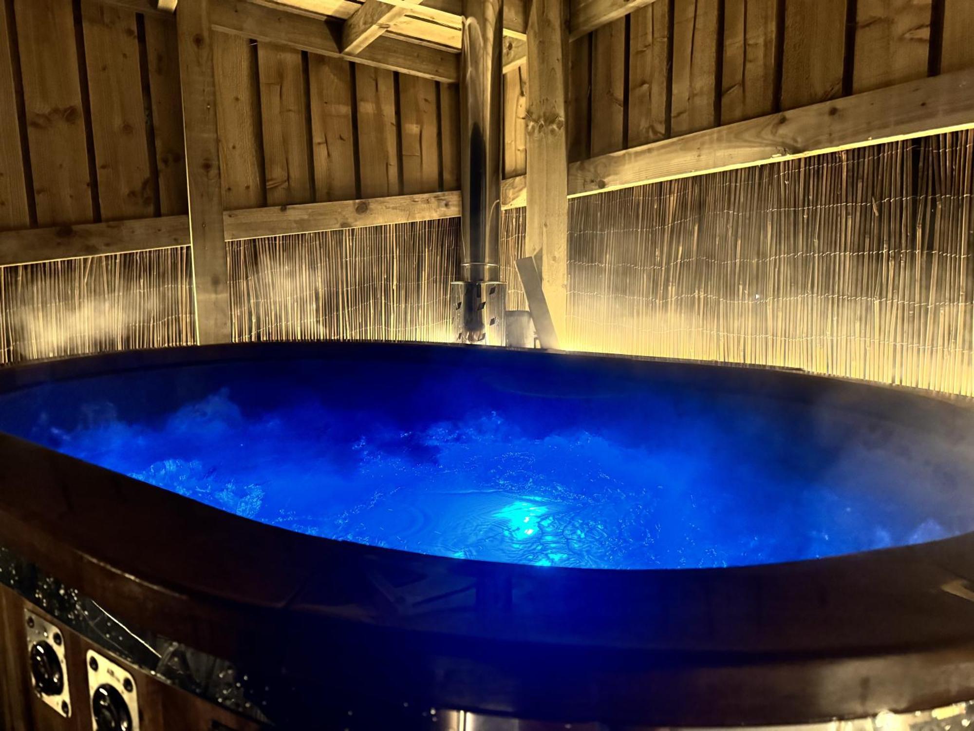 Deerstone Glamping-Boulsworth Hill Dome Hot Tub Hotel Earby Exterior foto
